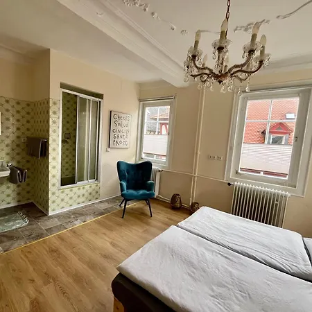 Pub 111 - Altstadt Apartment Miltenberg